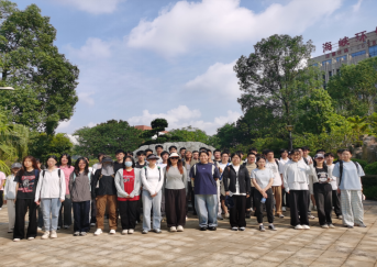 滴水映初心·聚链惠民生丨从课堂到工厂：产业链党建筑桥夯基 校企携手助力产才融合227.png