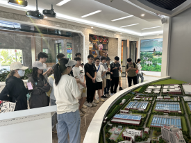 滴水映初心·聚链惠民生丨从课堂到工厂：产业链党建筑桥夯基 校企携手助力产才融合369.png